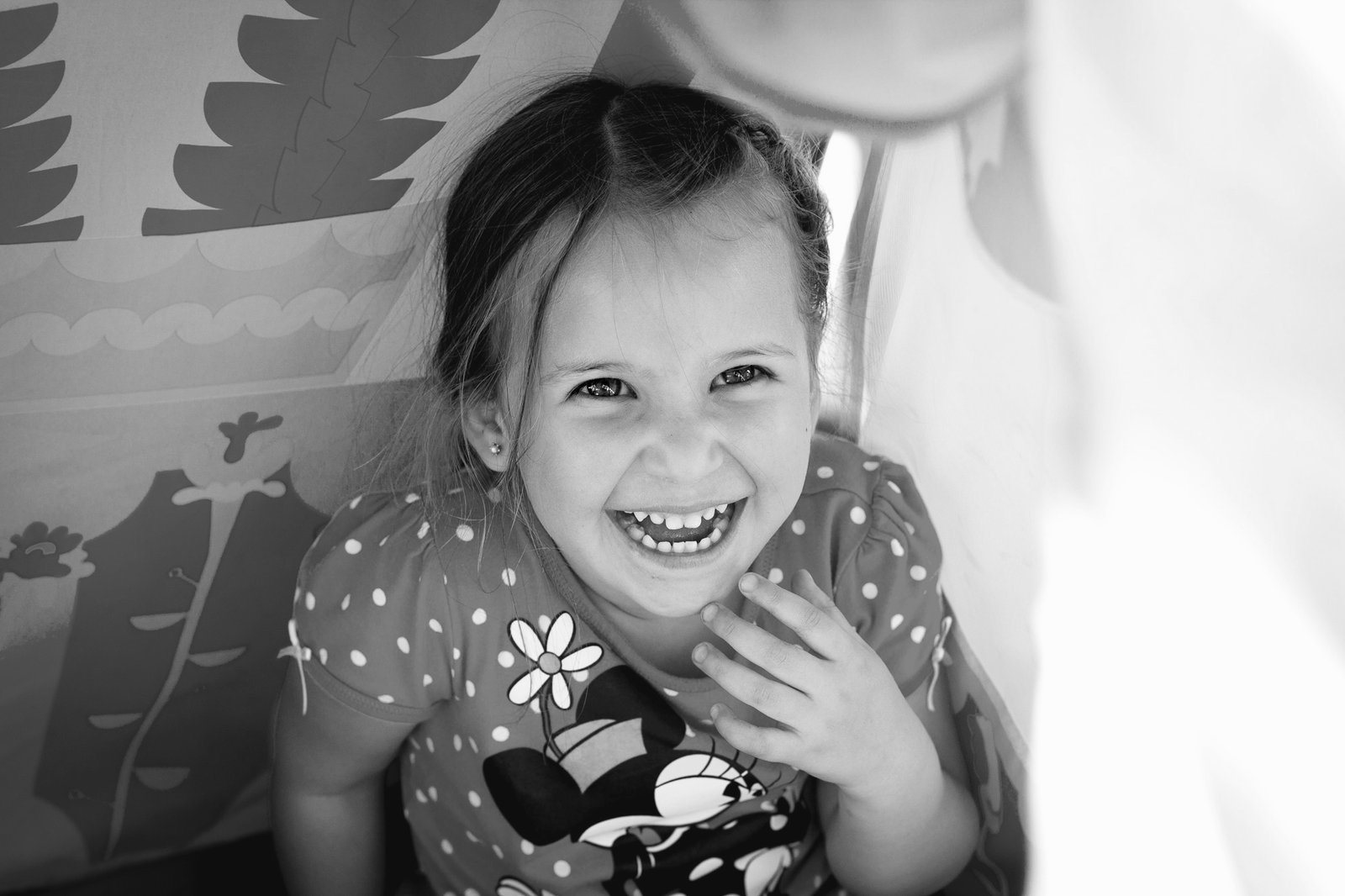 Documentary family photography session in Perth, black and white